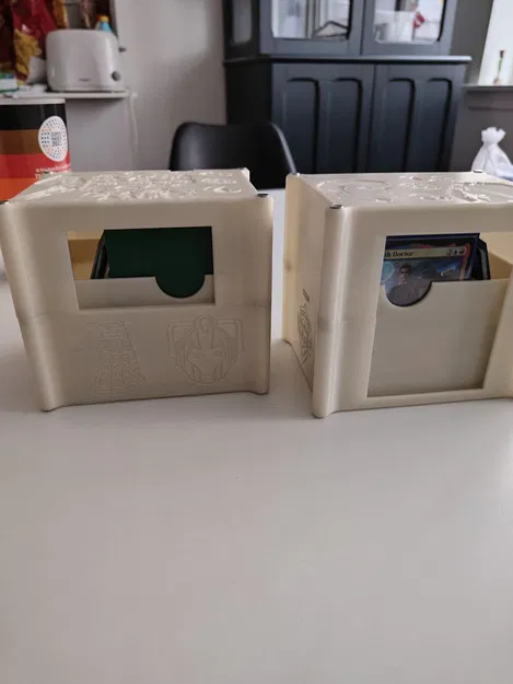 Hộp Đựng Bài Commander Magic: The Gathering Chồng được - Doctor Who - Image 3