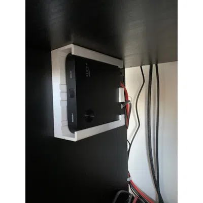 Giá treo tường Arris VIP5202 (Hộp giải mã KPN 2021)