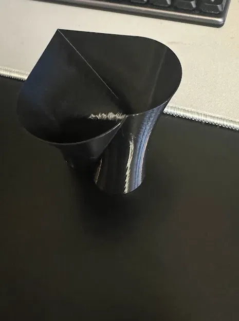 Bình Hoa Hình Trái Tim - Image 3