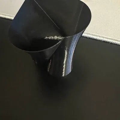 Bình Hoa Hình Trái Tim