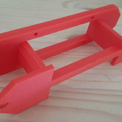 Dụng cụ quấn dây cáp gắn tường