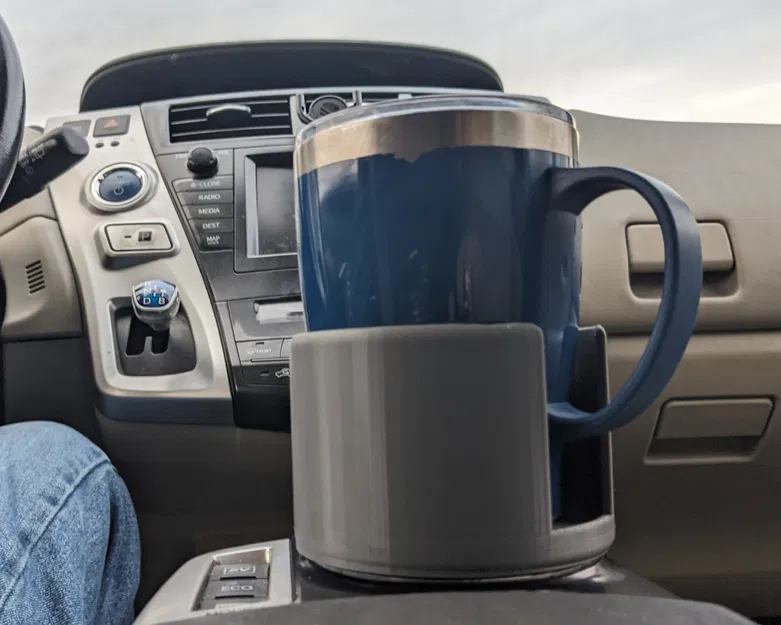 Bộ Chuyển Đổi Ly Cà Phê Vào Chỗ Để Cốc Xe Hơi - Image 1