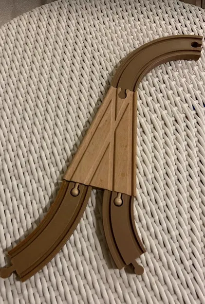 Bộ Đường Ray Cong Xe Lửa Gỗ Brio - Image 2