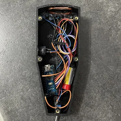 Máy Đo Emf (như trong Phasmophobia)