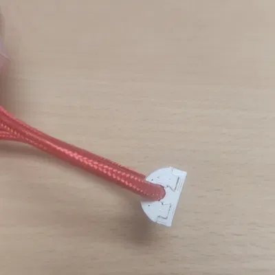 Giá treo tường cho cáp (Cáp USB)