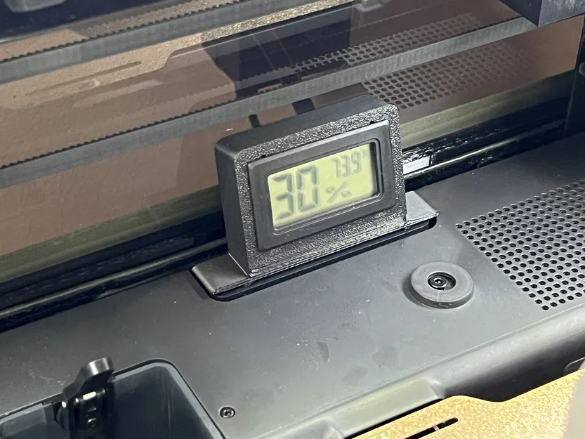 Giá đỡ 15° cho Máy đo độ ẩm/Nhiệt độ dành cho Bambu Labs P1P - Image 1