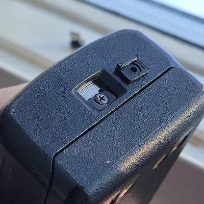 Chốt Pin Dùng Cho Vertex Standard EVX 531, EVX 534 và EVX 539