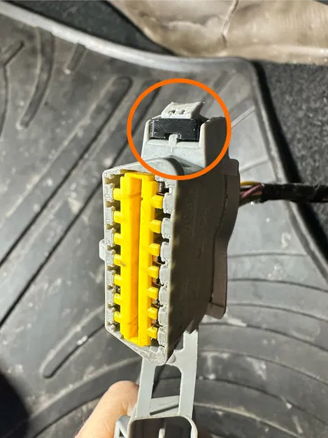 Sửa Giắc OBD Dacia Duster - Image 1