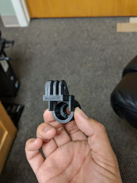 Giá Đỡ Gopro / Camera Hành Trình Cho Lỗ Móc Kéo Xe - Image 4