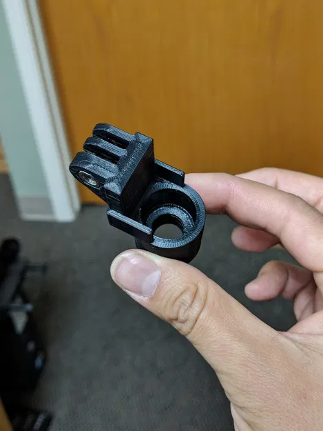 Giá Đỡ Gopro / Camera Hành Trình Cho Lỗ Móc Kéo Xe - Image 5