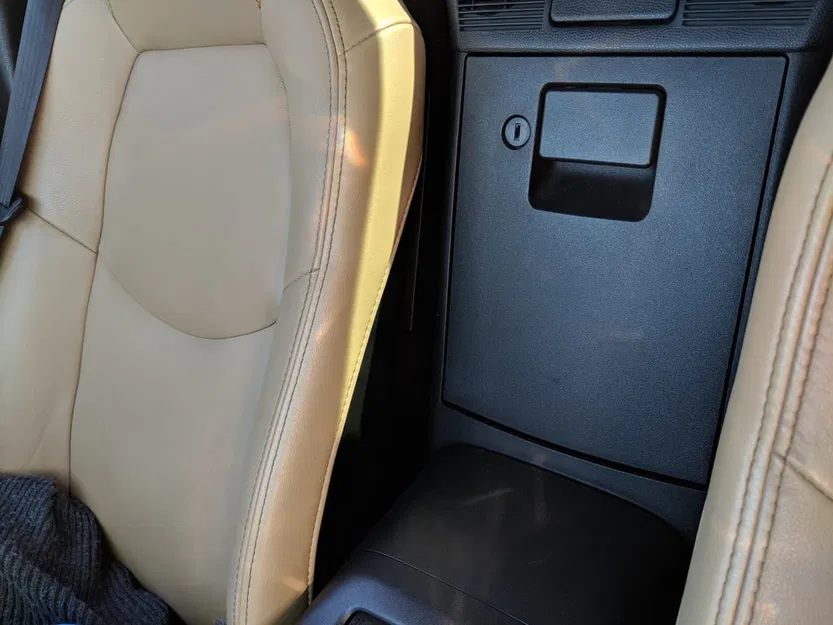 Hộp Đựng Đồ Trung Tâm Miata NC - Image 6