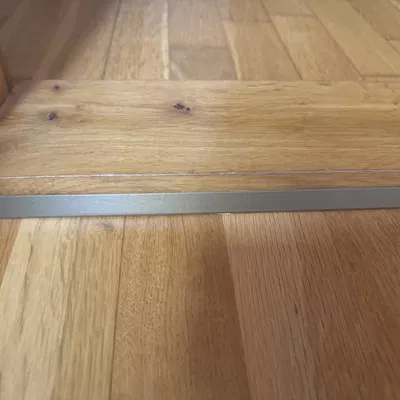 Nắp Che Thanh Ray Cho Cáp