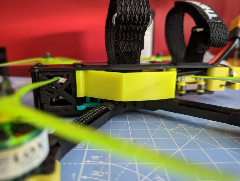 Tấm che hai bên clip TBS Source One V5 - Image 1