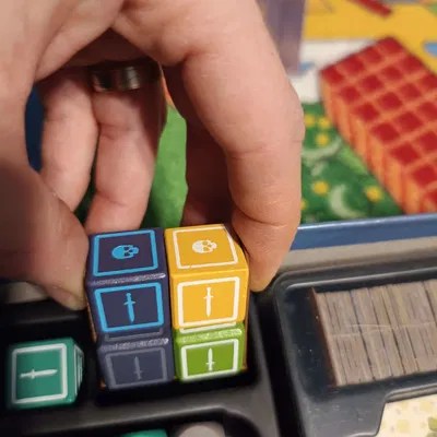 Karak 2 - Bộ lấy xúc xắc