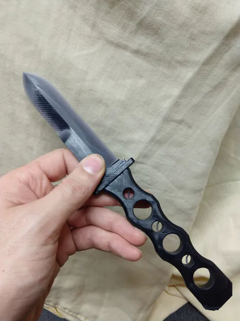 Dao Găm Phong Cách BenchMade - Image 1