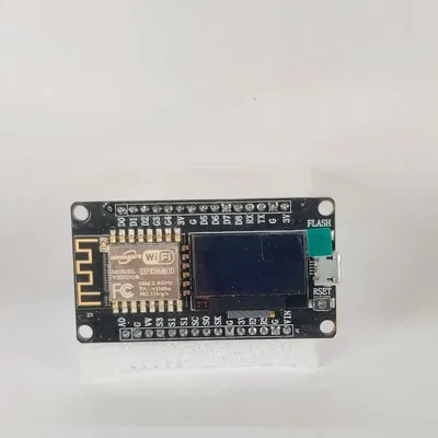 Hộp đựng Esp 8266 kèm màn hình Oled