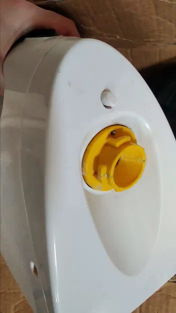 Mặt bích máy xay thịt Alpina bị gãy - Image 1