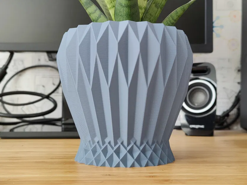 Chậu Cây "Dark Crystal Urn" - Thiết Kế Vase Mode - Image 1