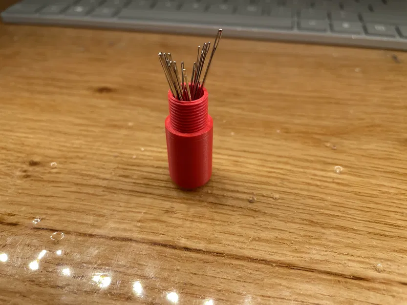 Hộp Đựng Kim Tiêm - Image 1