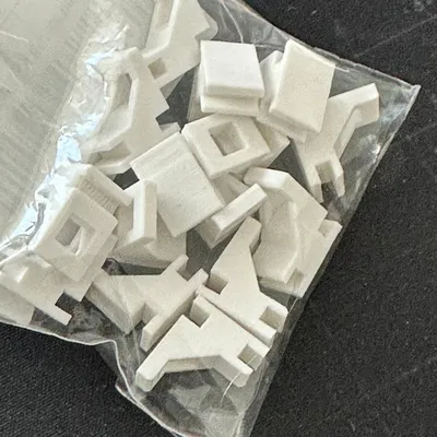 Con trượt thay thế cho móc/kẹp rèm vào thanh ray