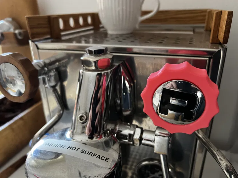 Rocket Espresso // appartamento // Tay nắm/Quai cầm - Image 1