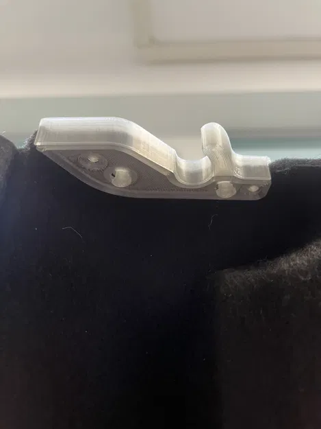 Thay Thế Khớp Che Cốp - Skoda Fabia HTP - Image 3