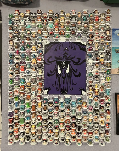 Kệ Mini Hình Lục Giác Cho Disney Doorables - Image 1