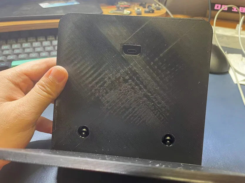 Kệ/Giá Đỡ Stream Deck + Plus Góc 20° - Image 8