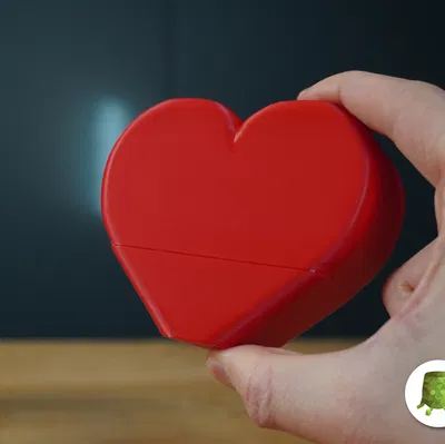 Trái Tim Ngón Tay Giữa Bất Ngờ