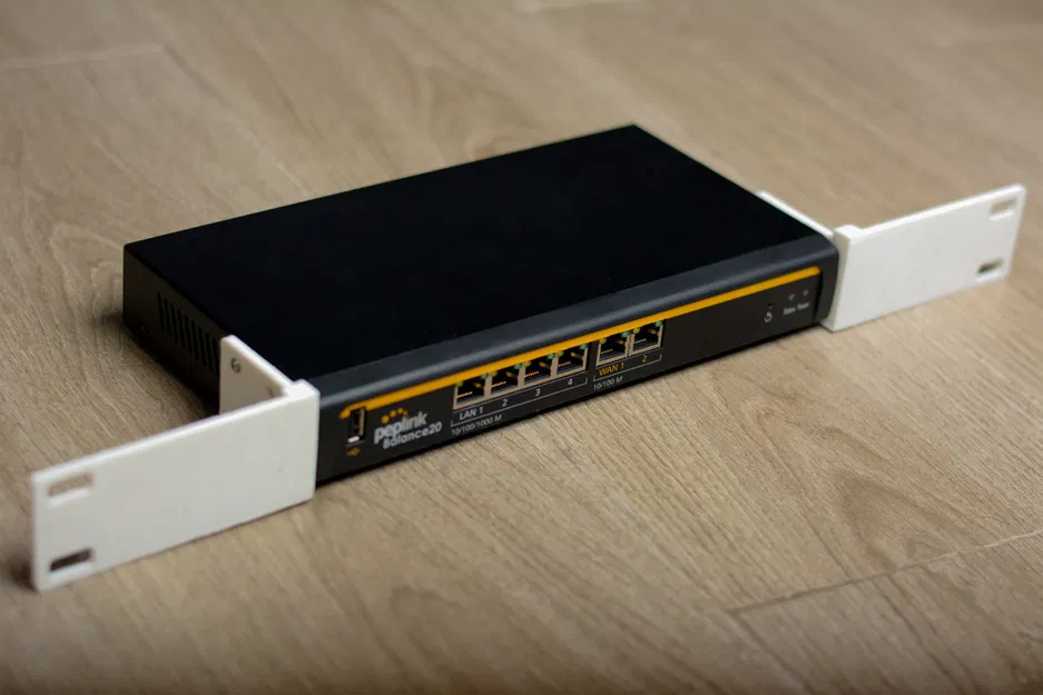 Giá đỡ Rack 1U cho Peplink 20 / 30 - Image 1