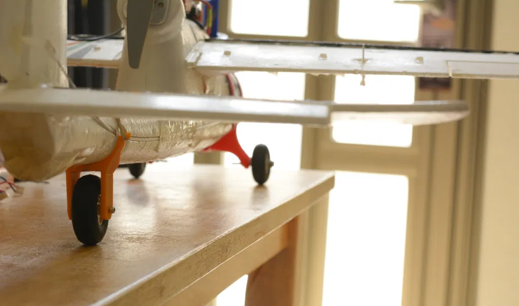 Càng đáp sau Bixler 2 - Image 3