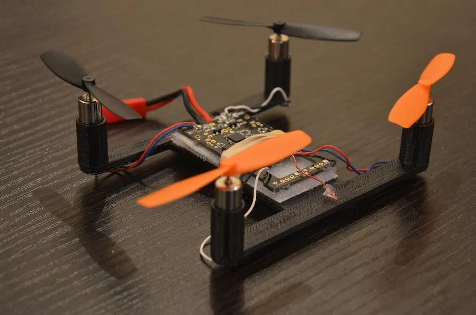 Khung Quadcopter Cánh Quạt 7mm - Image 1