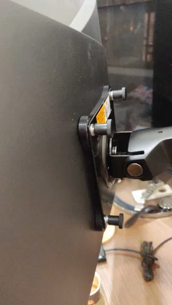 Adapter MSI MAG27CQ cho Giá đỡ VESA AmazonBasics - Image 1