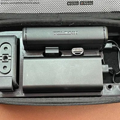 Khay đựng đồ cho hộp Gopro (có thể sạc pin bên trong)