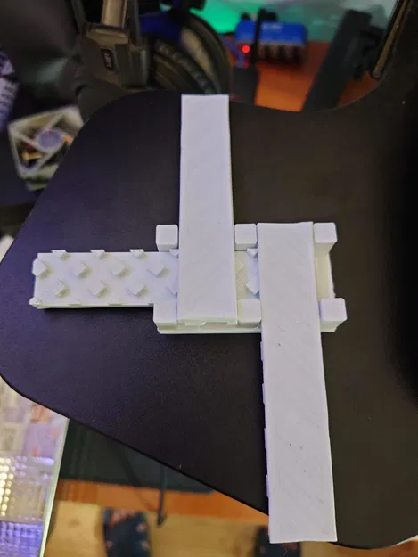 Demo Kệ Chéo Cố Định - Image 2