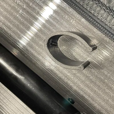 Kẹp Khóa Tay Cầm Vali