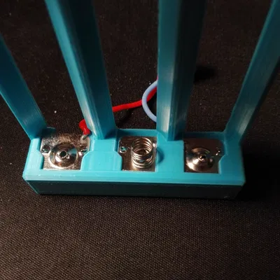 Vỏ pin 3x 18650 cho QX7 kèm miếng đệm pin zin