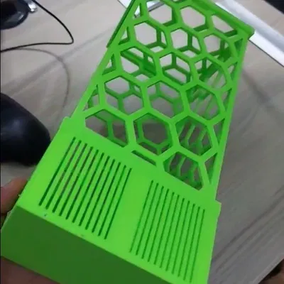 Đèn bàn RGB điều khiển bằng WiFi in 3D