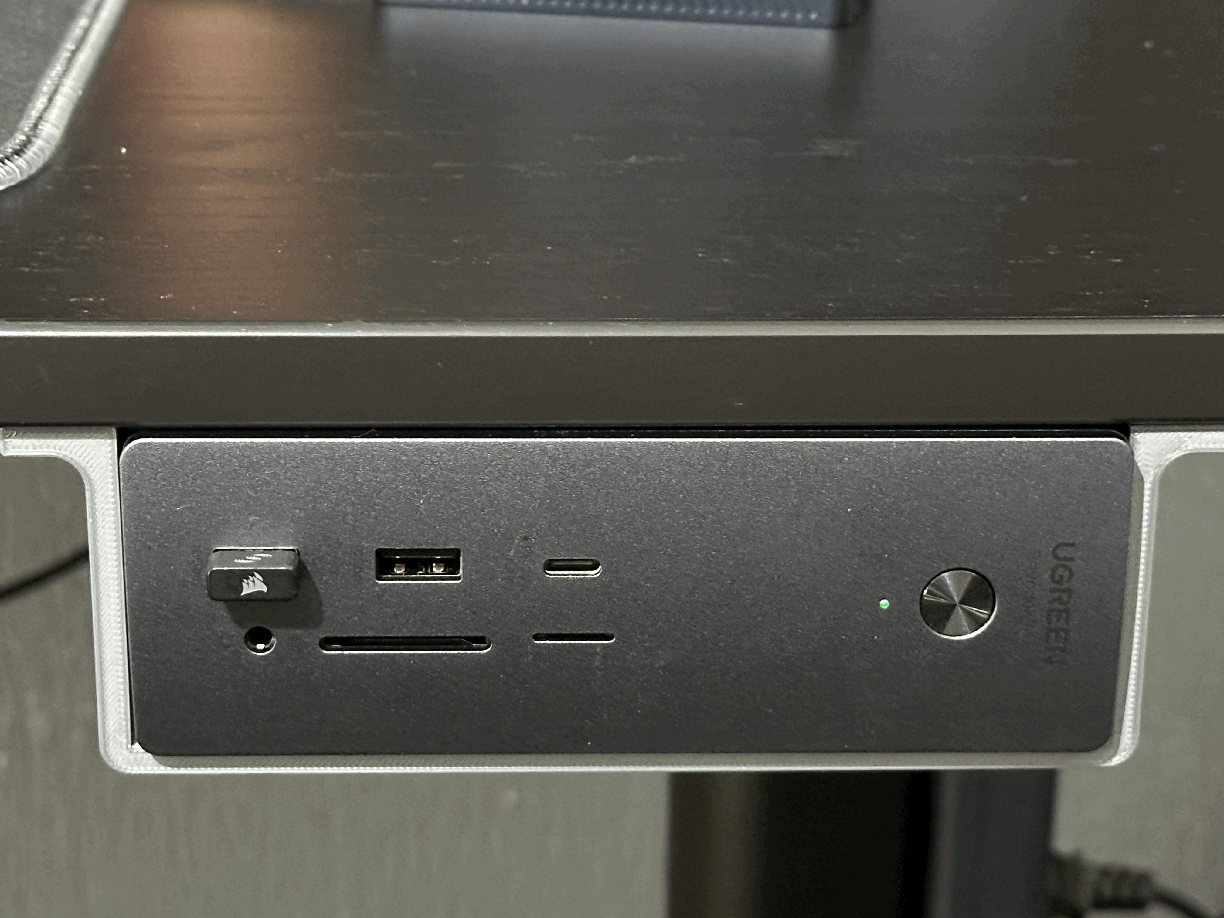 Giá Đỡ UGREEN Revodok Max - Image 1