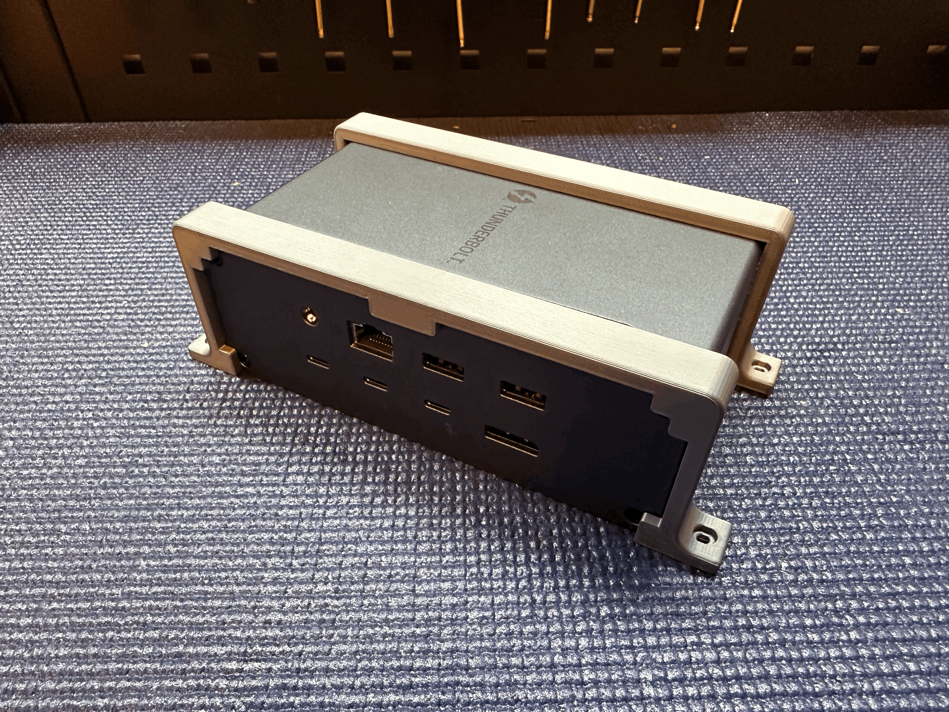 Giá Đỡ UGREEN Revodok Max - Image 3