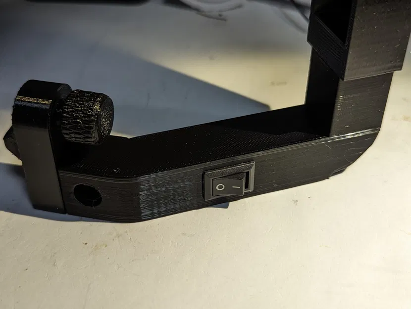 Chế Cánh Tay Cho Thanh Đèn LED Đứng - Image 1