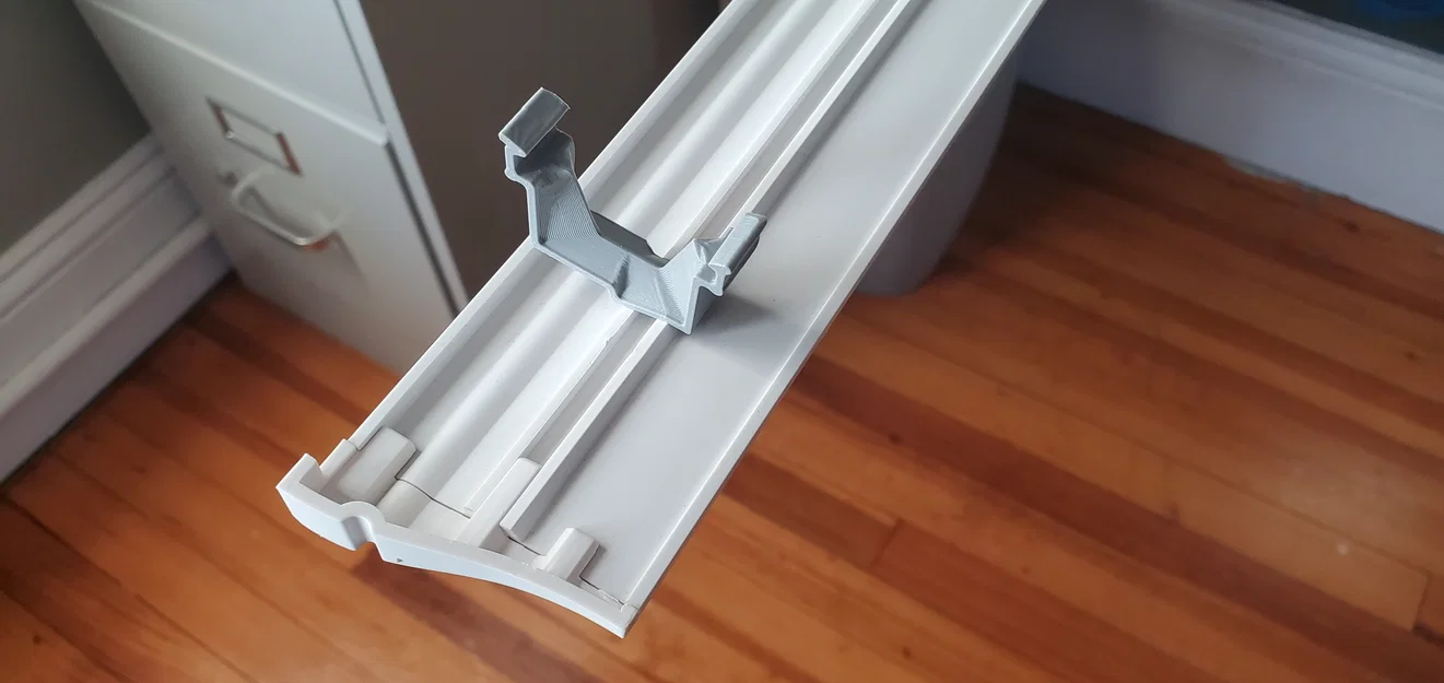 Kẹp máng rèm LEVOLOR - bản cứng cáp hơn - Image 1