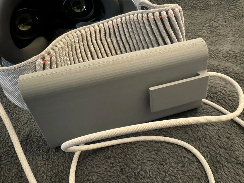 Dựng Pin Apple Vision Pro Theo Chiều Dọc - Image 3