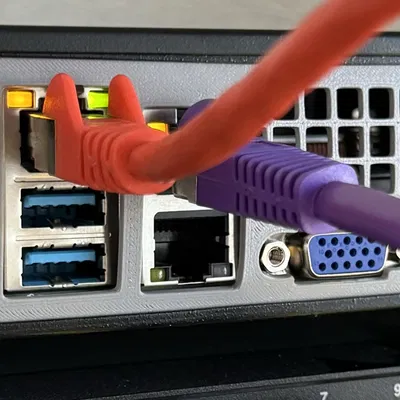 IO Shield AsRock X570D4I-2T cho Chassis SC505