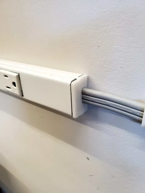 Nắp Bịt Đầu Dây Điện Cho Thanh Ray Cắm Điện Plugmold - Image 1