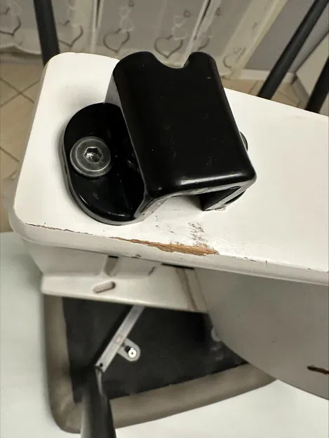 Khớp chân ghế ăn cho bé loại Kinderkraft - Image 2