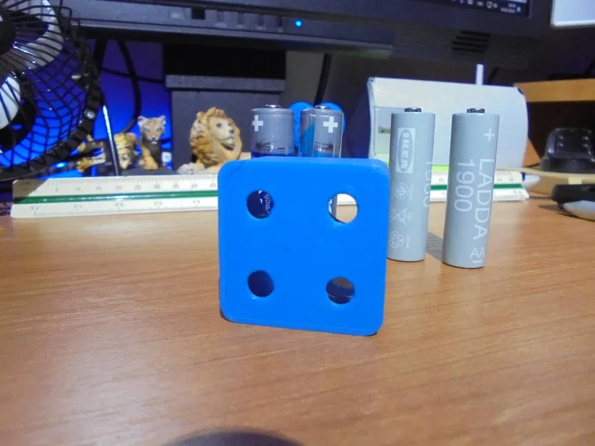 Đế Giữ Pin AA Đơn Giản - Image 4