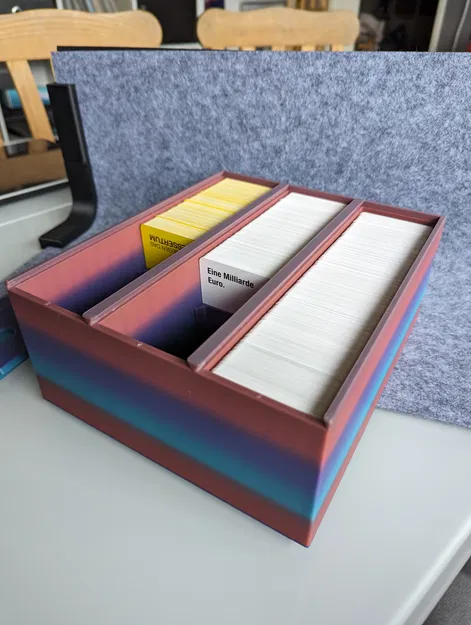 Hộp đựng thẻ Kampf gegen das Spießertum (Cards Against Humanity) - Bản Đức, 60x90mm - Image 1