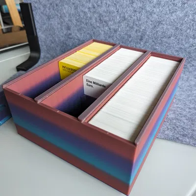 Hộp đựng thẻ Kampf gegen das Spießertum (Cards Against Humanity) - Bản Đức, 60x90mm