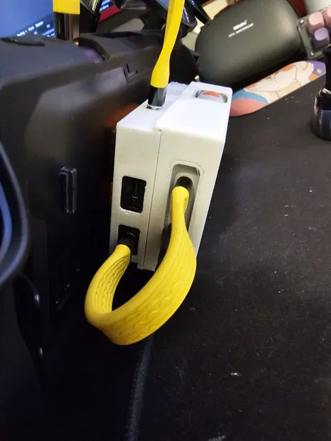 Dock và Hộp đựng Xreal Beam - Image 2